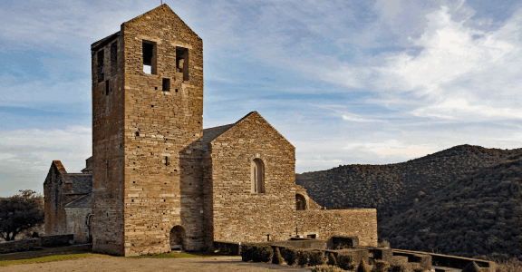 Trésors de l’Art Roman en Roussillon : De Serrabona à Saint-Génis